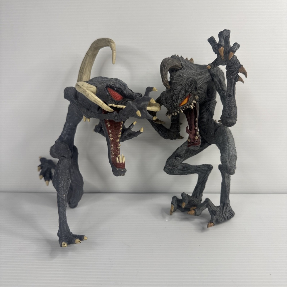 2 Vintage McFarlane - Spawn - Violator Deluxe - Tremor -  Action Figures - 1995